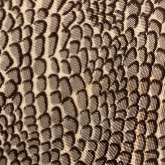 Tory Burch 100% silk shirt - Picture 2 of 5